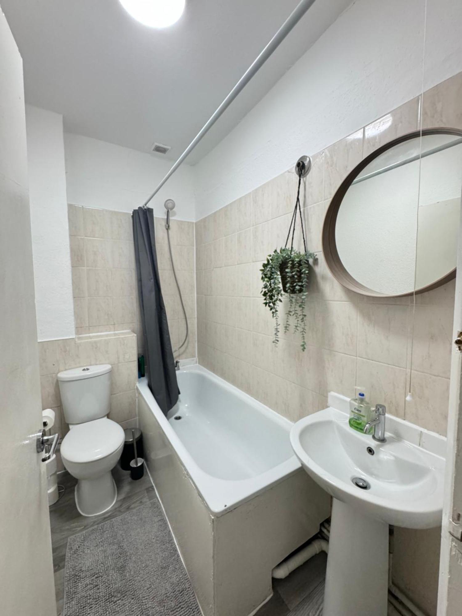 2 Bed Apt Sofa Bed Up To 6 Londres Exterior foto