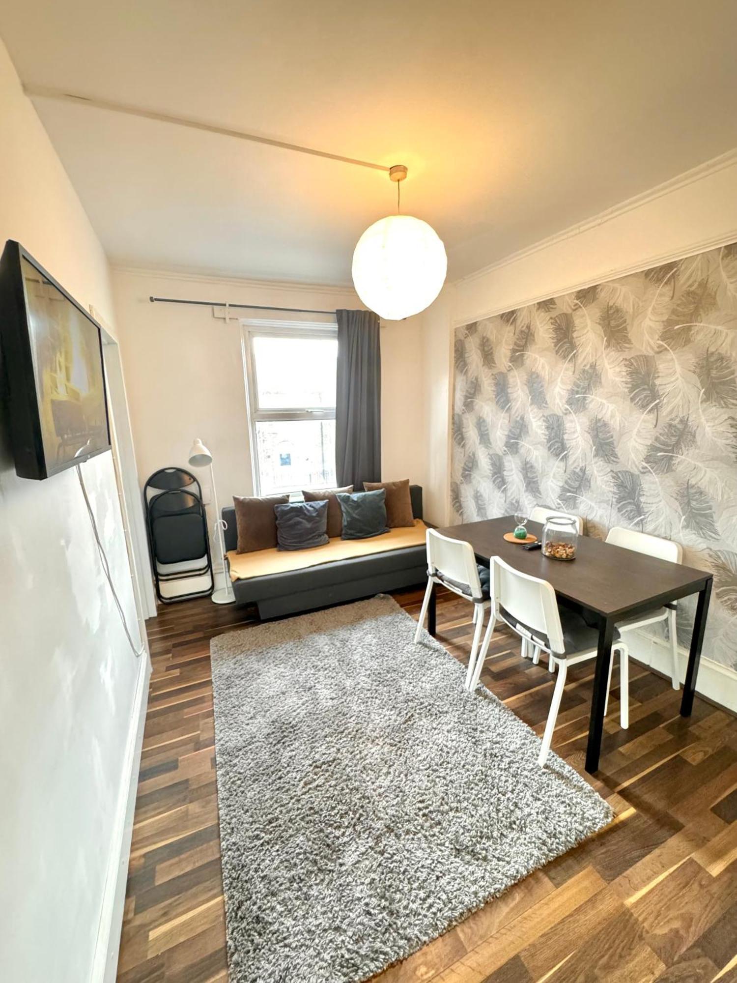 2 Bed Apt Sofa Bed Up To 6 Londres Exterior foto